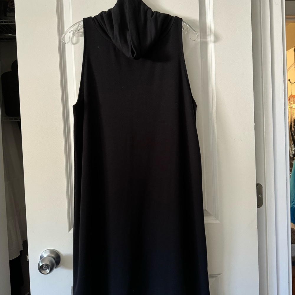 EUC Leith sleeveless knit dress